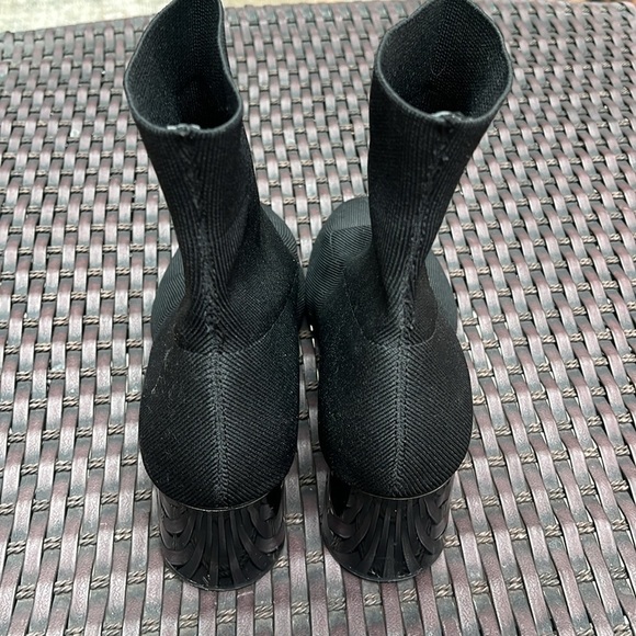 Zara fabric knit booties with shiny black heel size 39 - Picture 2 of 11